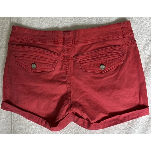 Aeropostale Midi Twill Chino Shorts Womens Size 6 Pale Pink-Red Pockets Cuffed - Picture 3 of 4
